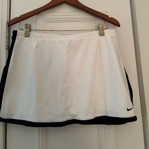 Nike Dri-Fit tennis skort